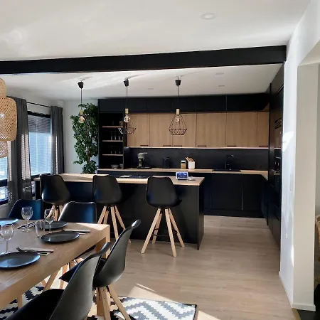 Idyllic Unikko With Jacuzzi And Sauna 포리