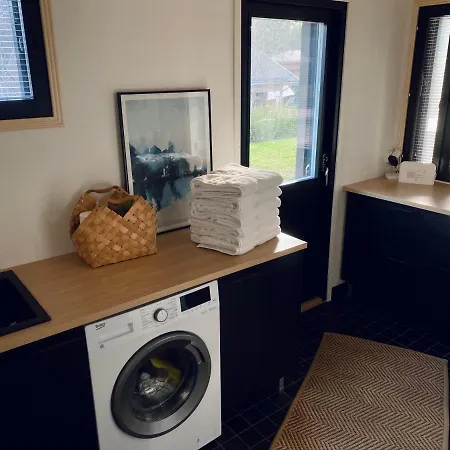 Idyllic Unikko With Jacuzzi And Sauna * 포리