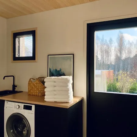 Idyllic Unikko With Jacuzzi And Sauna Prázdninový dům