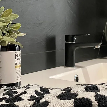 Idyllic Unikko With Jacuzzi And Sauna *