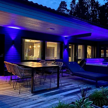 Vakantiehuis Unikko, Poreallas & Sauna *