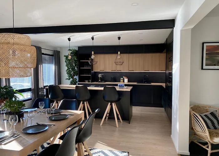 Idyllic Unikko With Jacuzzi And Sauna Björneborg